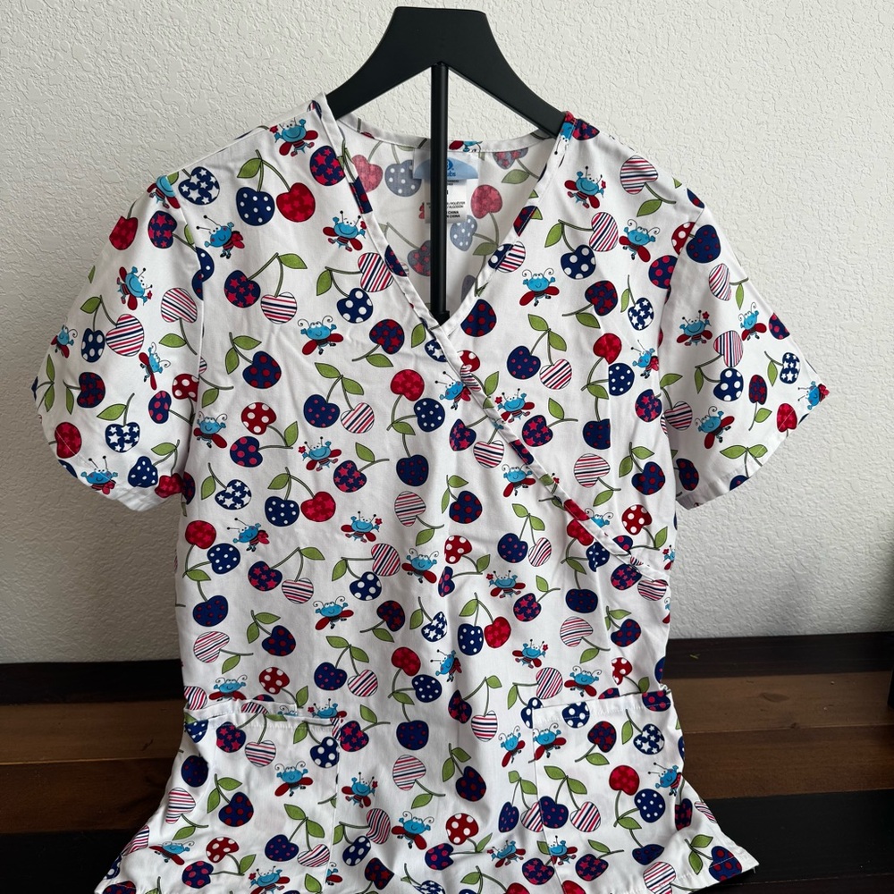 SB Scrubs Cherry/Bug Scrub Top